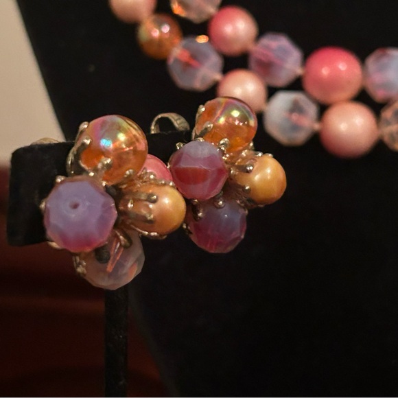 Vintage Rare & HTF Vogue Cherry Glass Necklace, Bracelet, and Earrings Set - Picture 8 of 12